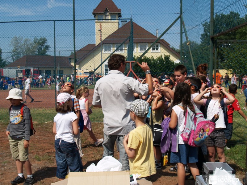 Szigetszentmiklósi Naptávcsöves bemutató