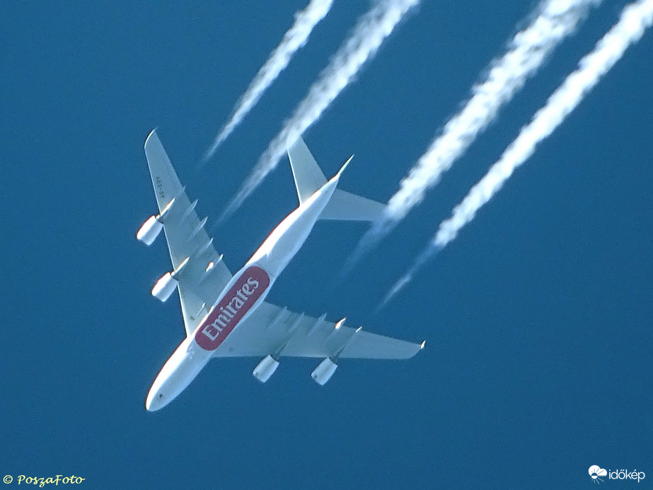 Dubaiból Londonba - az Airbus A380 alulnézetből, 13,5km-ről(utazómagasság)