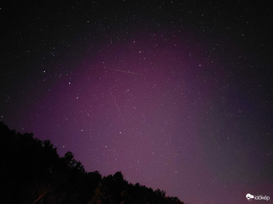 Sarki fény és Perseidák