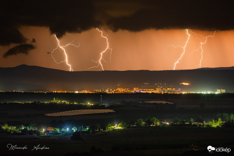 Losonc mögött a villámok (Szlovákia)