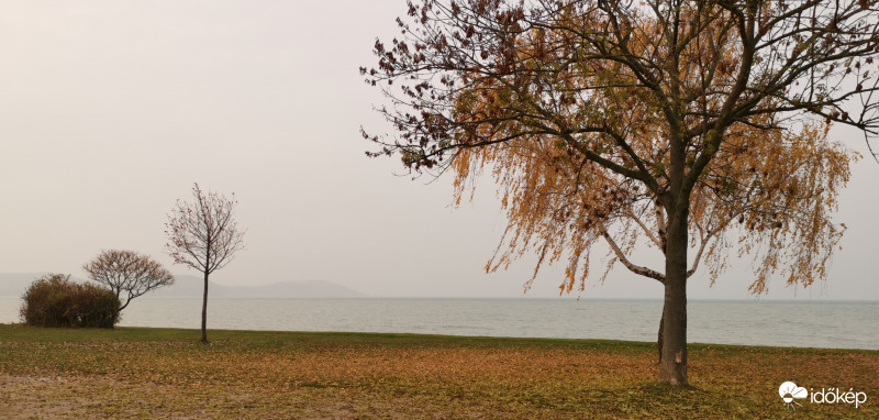 Pihen a Zamárdi szabadstrand