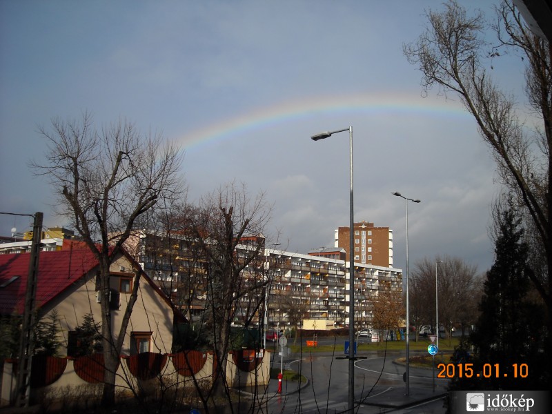 Szivárvány januárban Újpesten