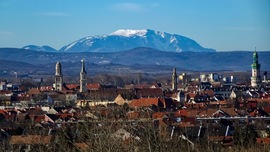 A Schneeberg látványa ma Sopron felett