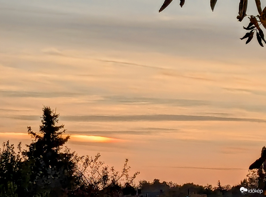 Maradt egy kis fény a melléknapból