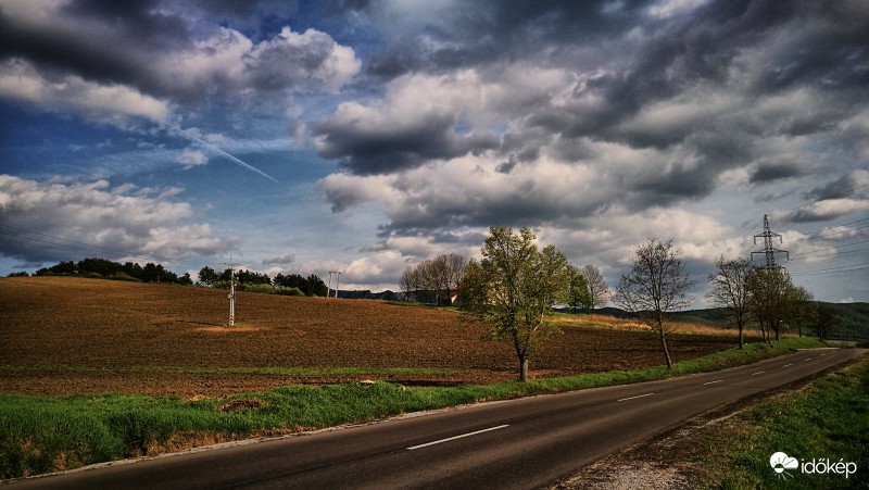 Változóan tavasz