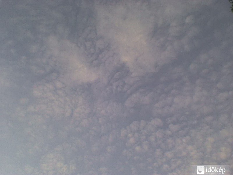 Cirrocumulus képződmény