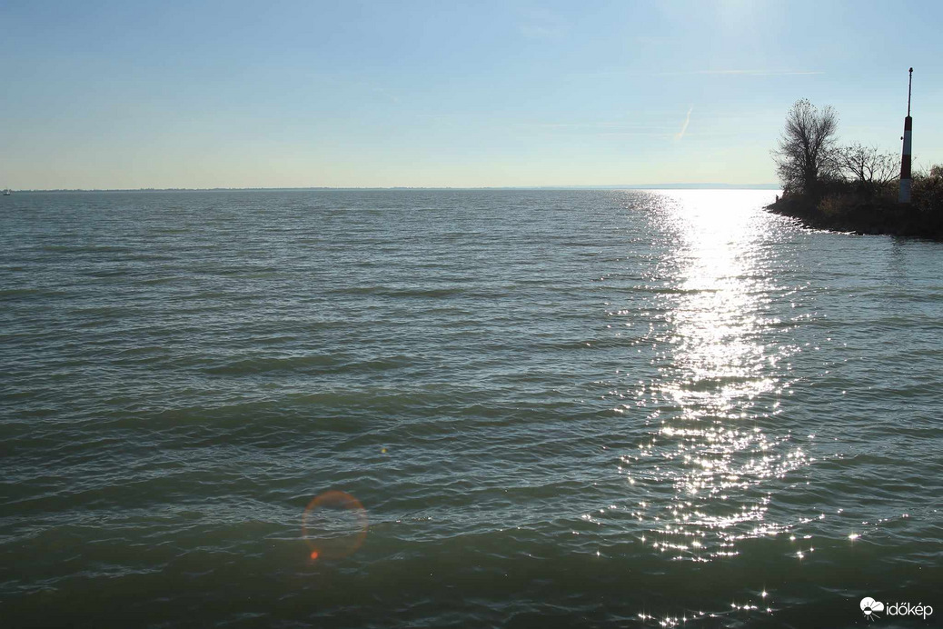 A felújított Tátika étterem. A Badacsony és a Balaton egyik régi látványossága. 