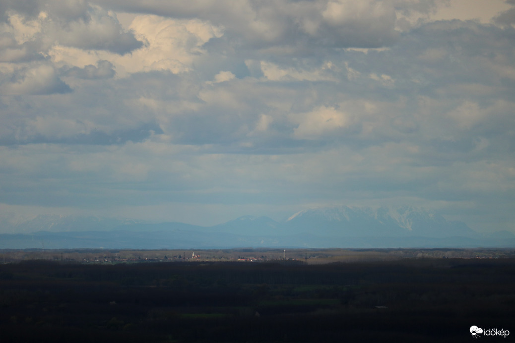 Áprilisi tréfa? 200 km-re a Schneebergtől...