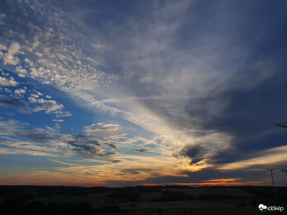 Pénteki napnyugta