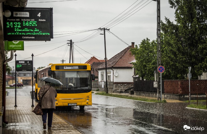 Felhőszakadás és jégeső Mezőkövesden 2.