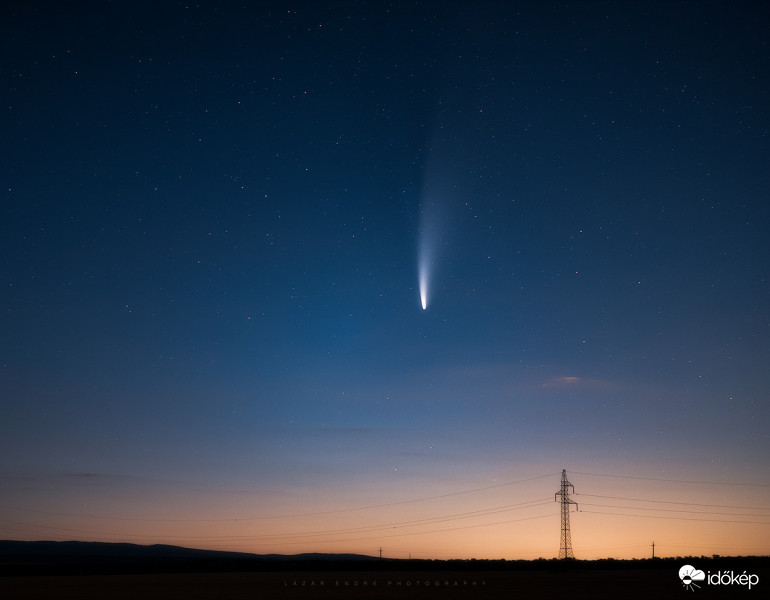 NEOWISE a hajnali égbolton 2