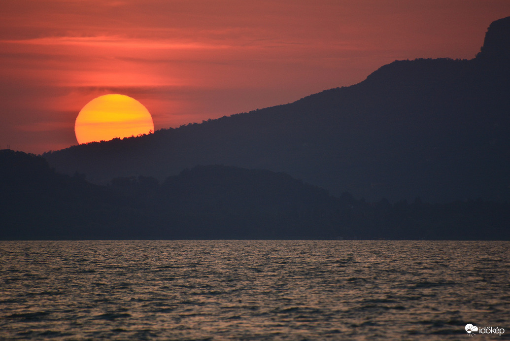 Szaharai poros, de mégis gyönyörű napkelte 07.10.