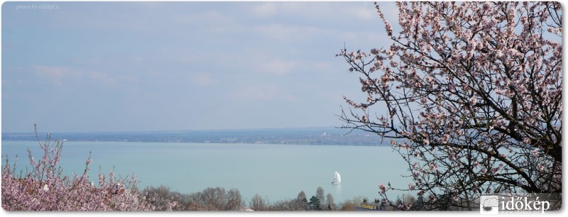 Tihanyból a kilátás a Balatonra