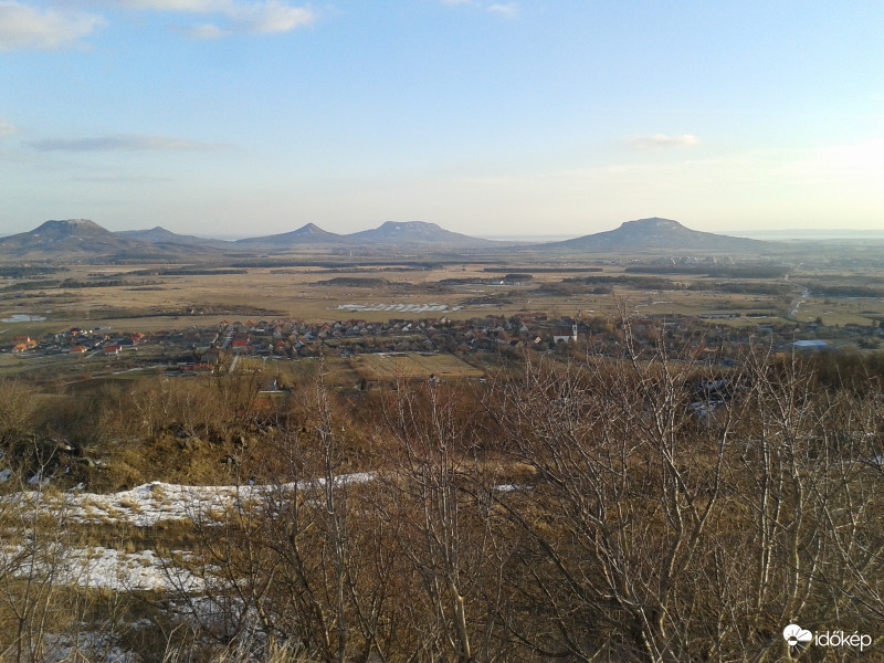 Panoráma a Haláp-hegyről