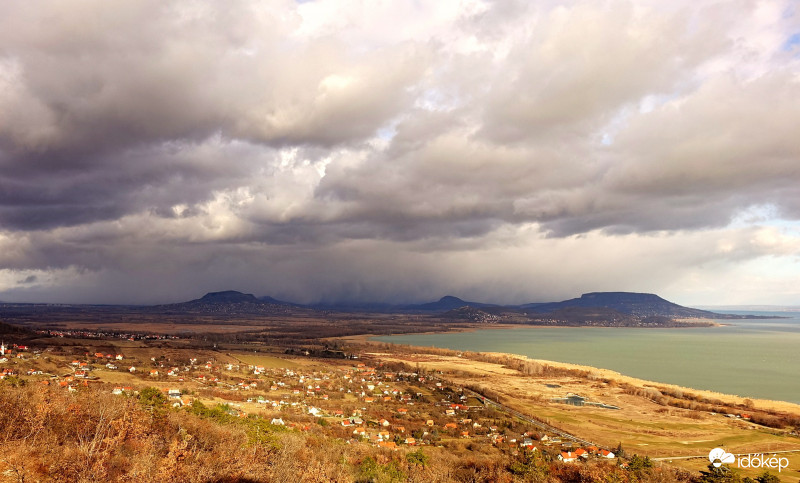 Balaton tanúhegyeit ostromló hószörnyeteg!! Gyönyörű volt!! 