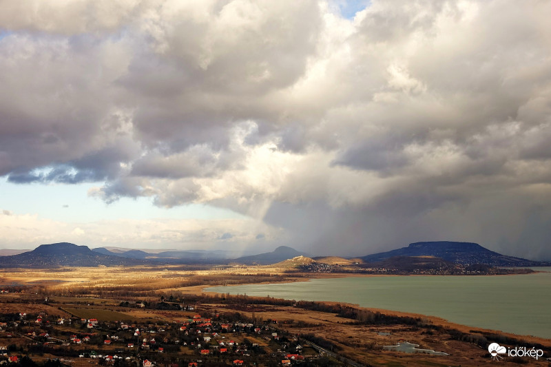 Balaton tanúhegyeit ostromló hószörnyeteg!! Gyönyörű volt!! 