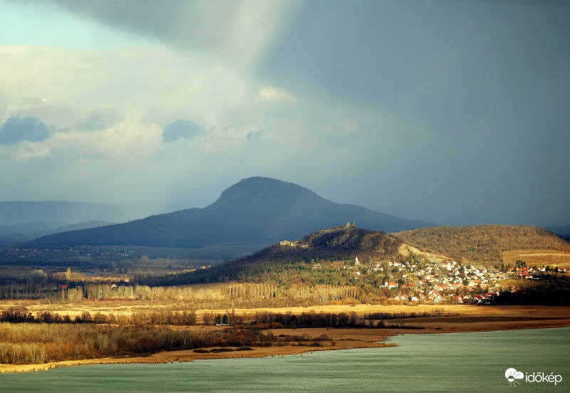 Balaton tanúhegyeit ostromló hószörnyeteg!! Gyönyörű volt!! 