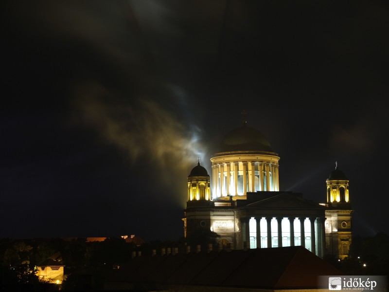 Esztergomi Bazilika a vihar után