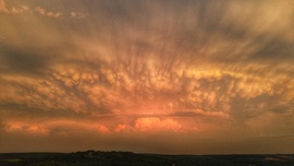 Petőfibánya felett 20:35 kor