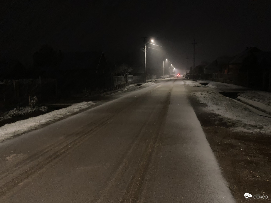 Szamosdara(Párcium,Románia) Újra gyönyörűen havazik itt a térségűnkbe.