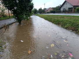 És íme az eredménye a felhőszakadásnak ! 