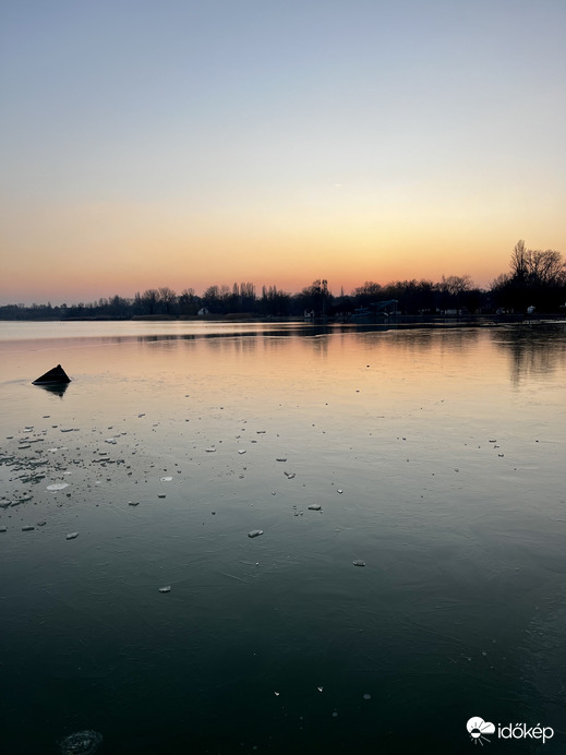 Jegesedő Balaton Keszthelyen