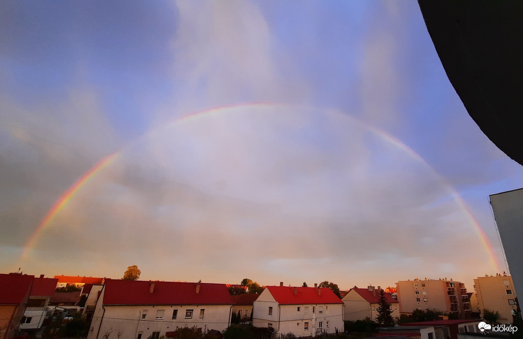 Aki korán kel... ilyen csodálatos látvány fogadja :)