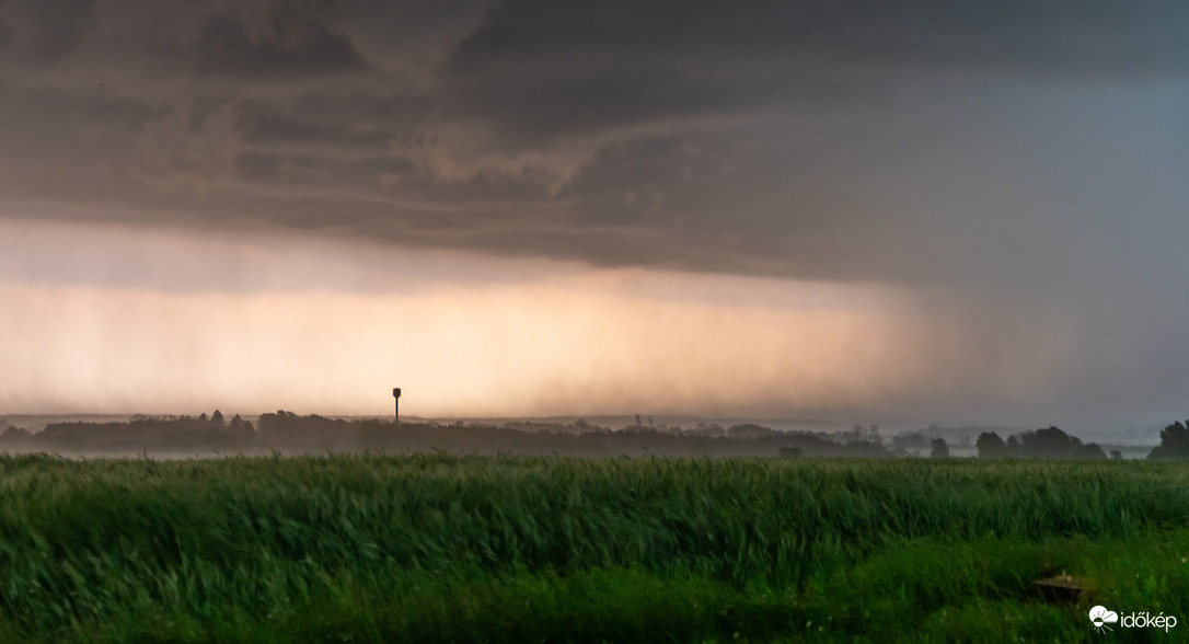 Bow echo érkezése Böhönyére