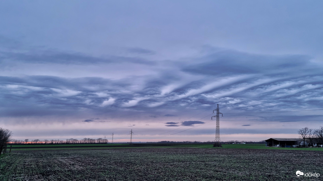 Kelvin-Helmholtz felhők? 