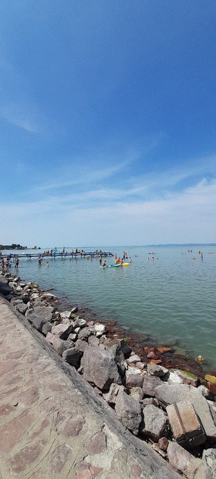 Balatonszabadi