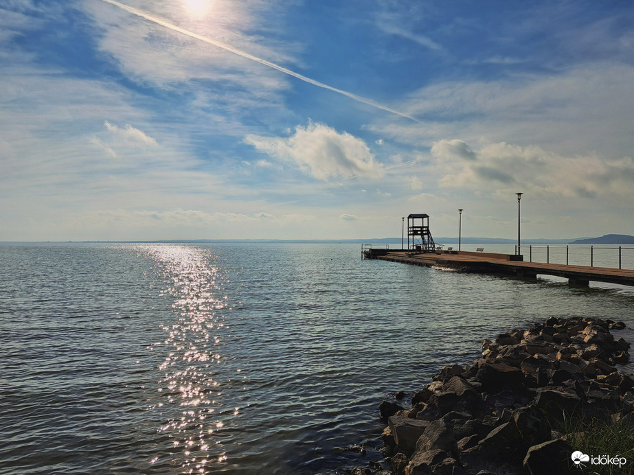 Ma délelőtt, Balatonfüreden