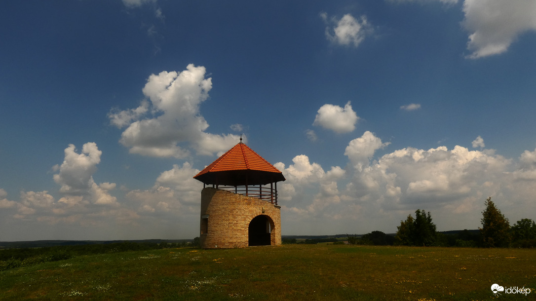 István-hegyi kilátó / Bögöte