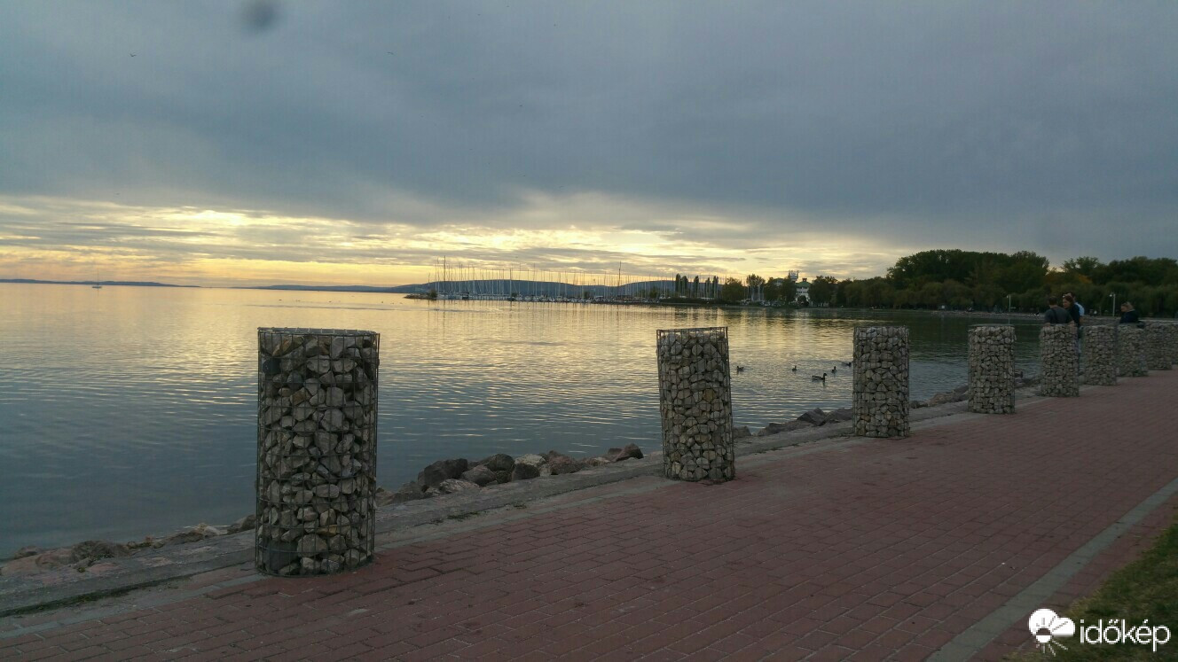 Balatonfűzfő